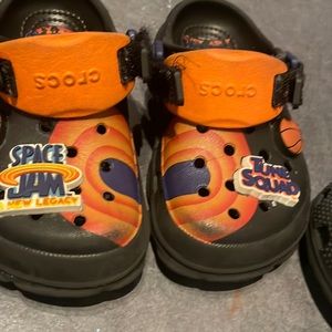Space Jam Crocs size 9 & Black Crocs size 8 without BOX ❗❗❗